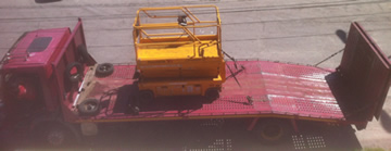 Transporte de elementos necesarios para trabajos en altura.